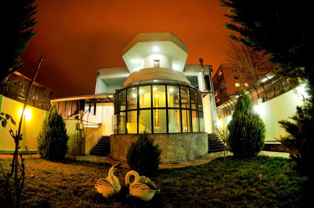 Hotel Relax Tiflis Dış mekan fotoğraf