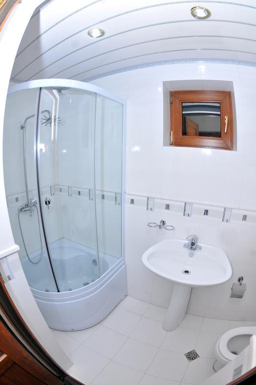 Hotel Relax Tiflis Oda fotoğraf