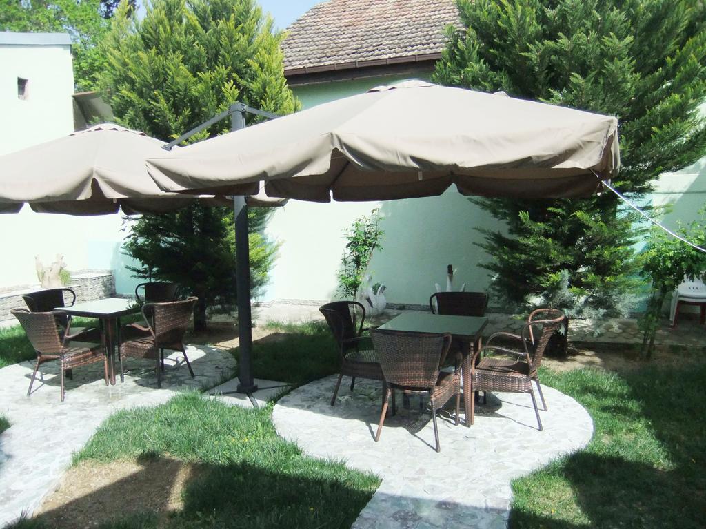 Hotel Relax Tiflis Dış mekan fotoğraf